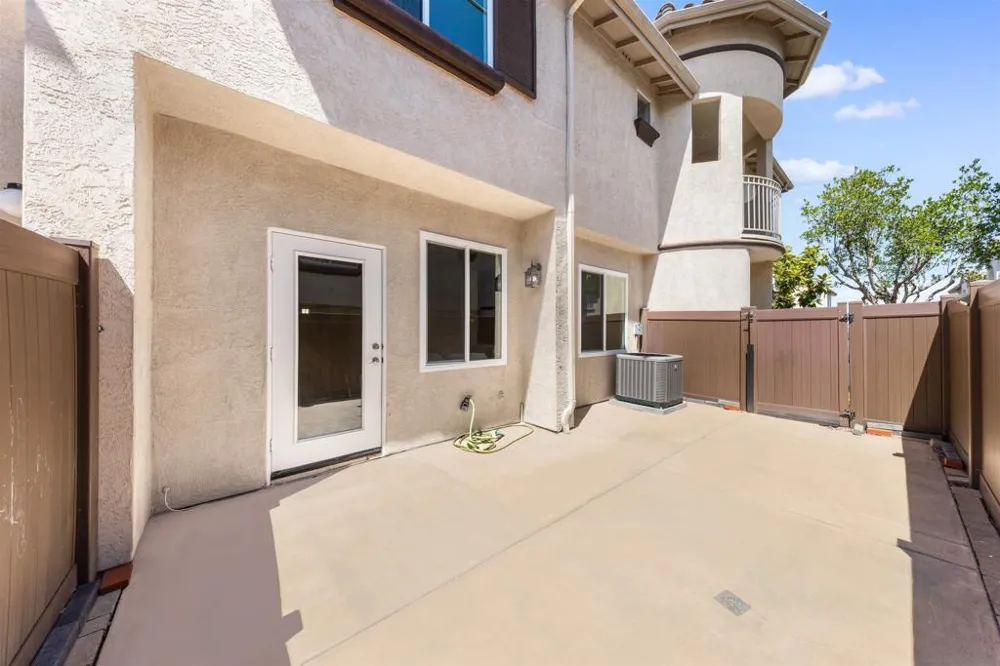 10685 Wexford St #2 San Diego, CA 92131