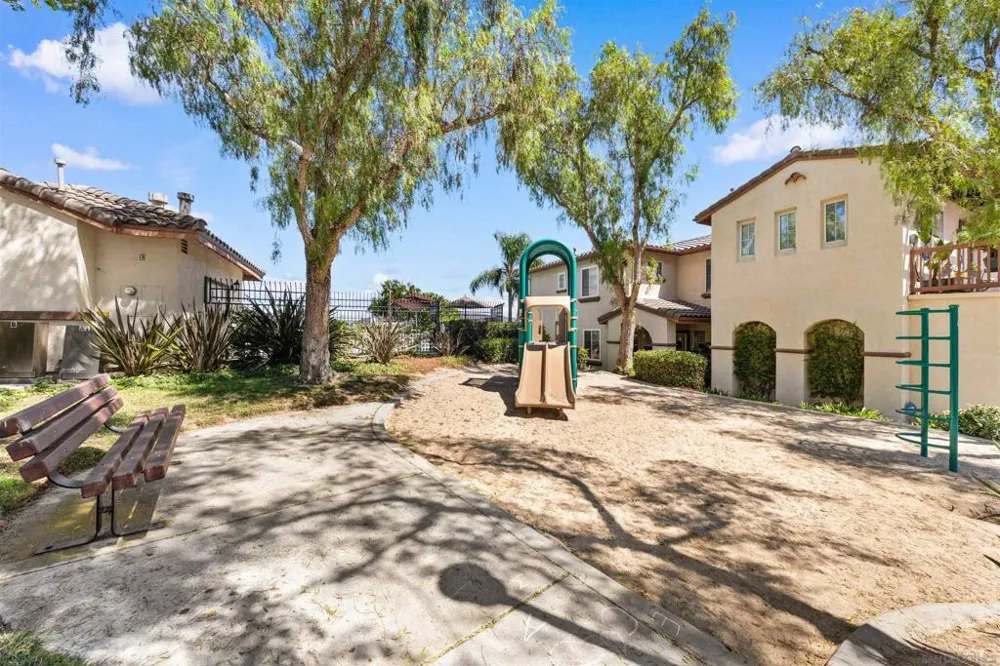 10685 Wexford St #2 San Diego, CA 92131