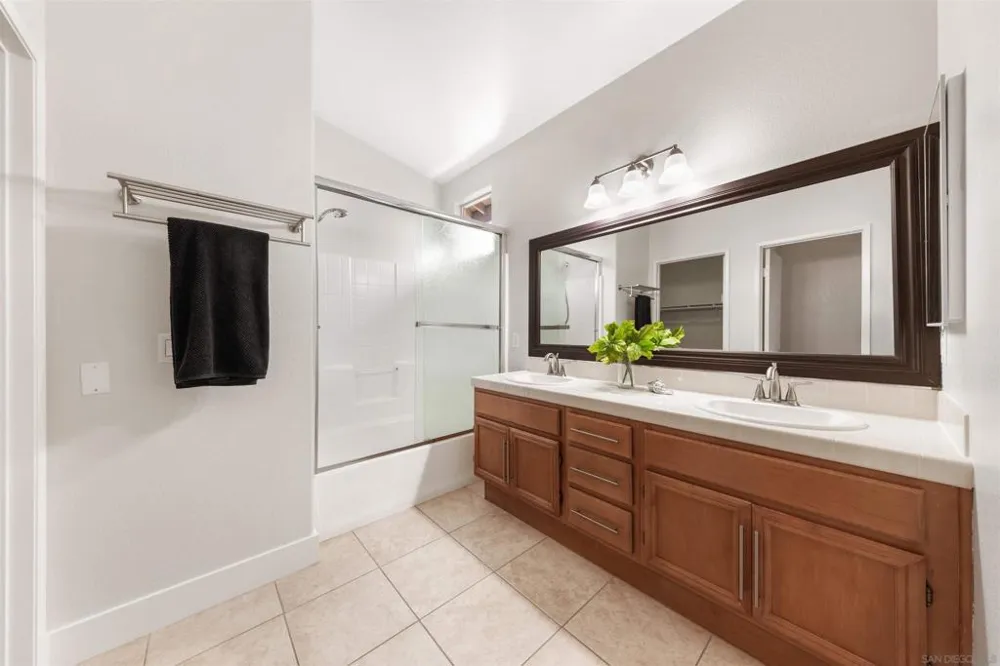 10685 Wexford St #2 San Diego, CA 92131