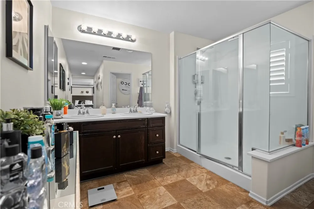 16773 Buttonwood Lane Fontana, CA 92336
