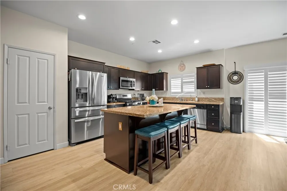 16773 Buttonwood Lane Fontana, CA 92336