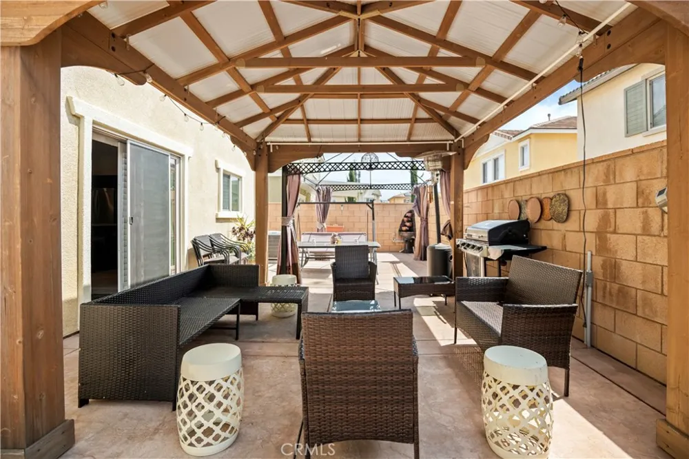 16773 Buttonwood Lane Fontana, CA 92336