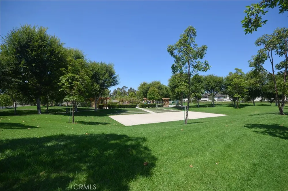 118 Oxford Irvine, CA 92612