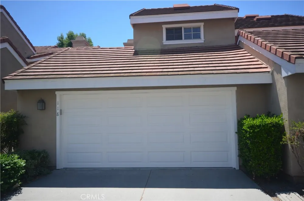 118 Oxford Irvine, CA 92612