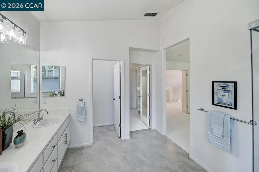 512 Matisse Ct Walnut Creek, CA 94597