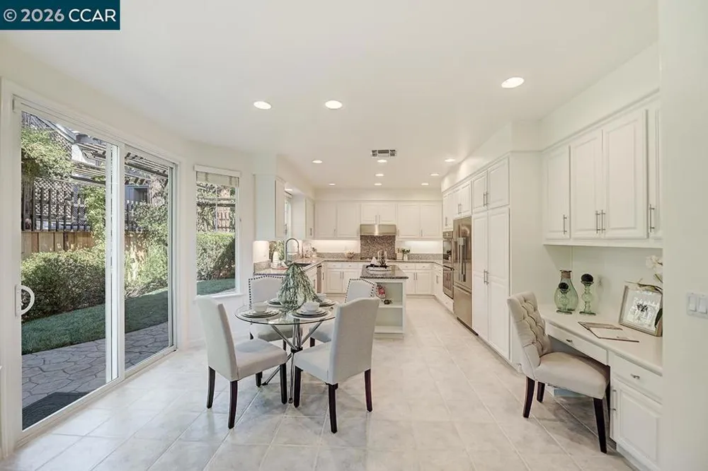 512 Matisse Ct Walnut Creek, CA 94597