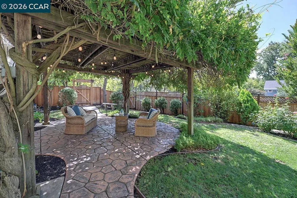 512 Matisse Ct Walnut Creek, CA 94597