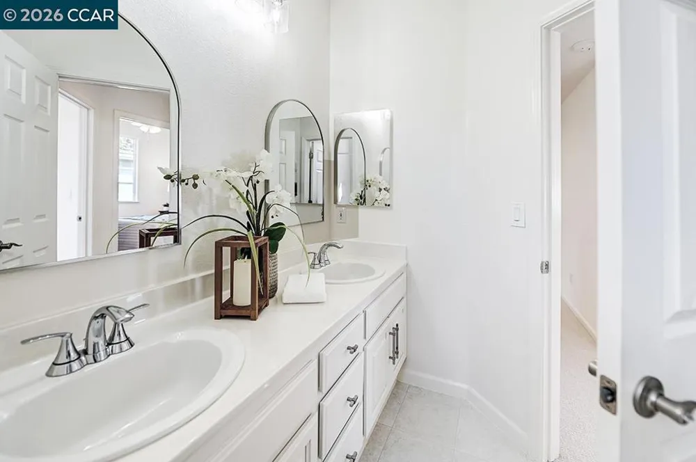 512 Matisse Ct Walnut Creek, CA 94597