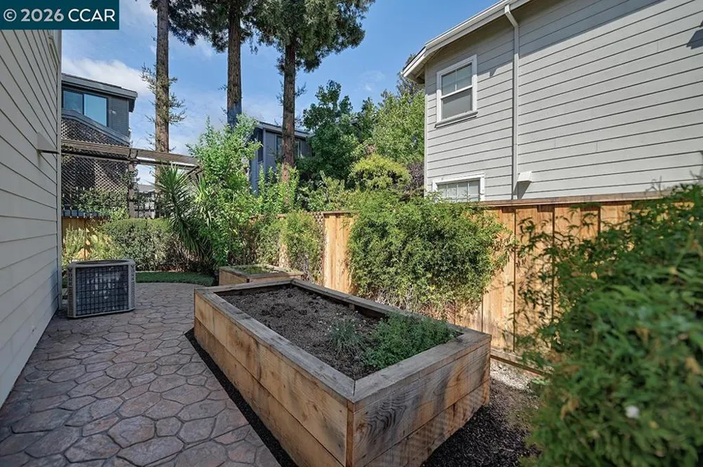 512 Matisse Ct Walnut Creek, CA 94597