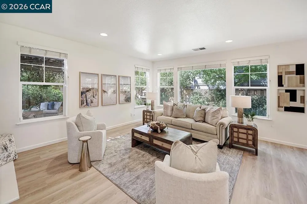 512 Matisse Ct Walnut Creek, CA 94597