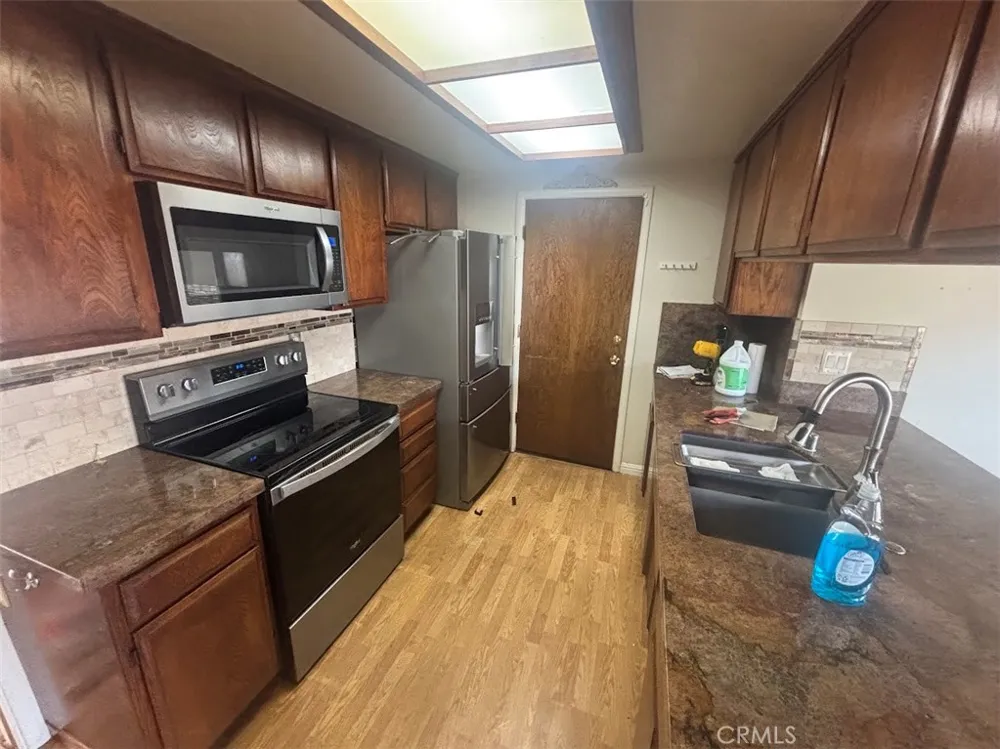 6301 Riverside Sacramento, CA 95831