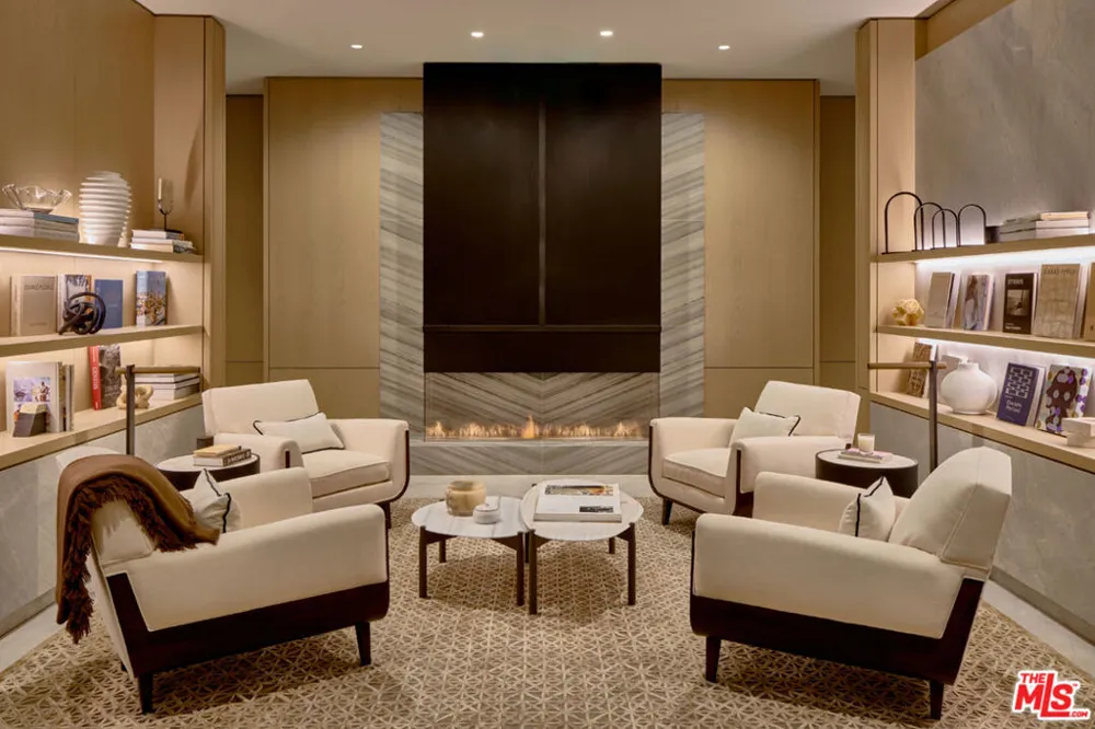 211 W Elm Court #7D Los Angeles, CA 90067