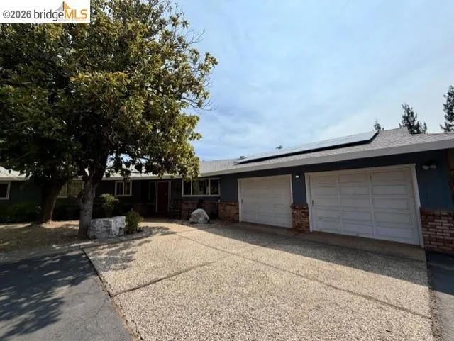 23421 Porcina Way Columbia, CA 95310