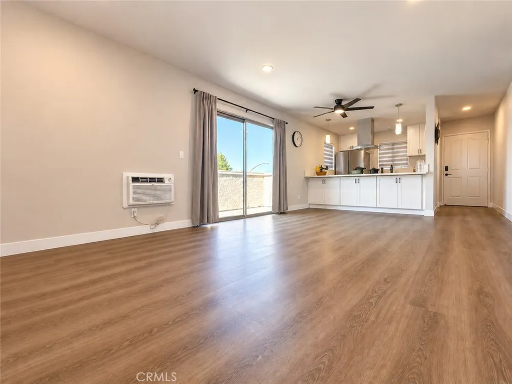 646 Nebraska Avenue #5 Long Beach, CA 90802