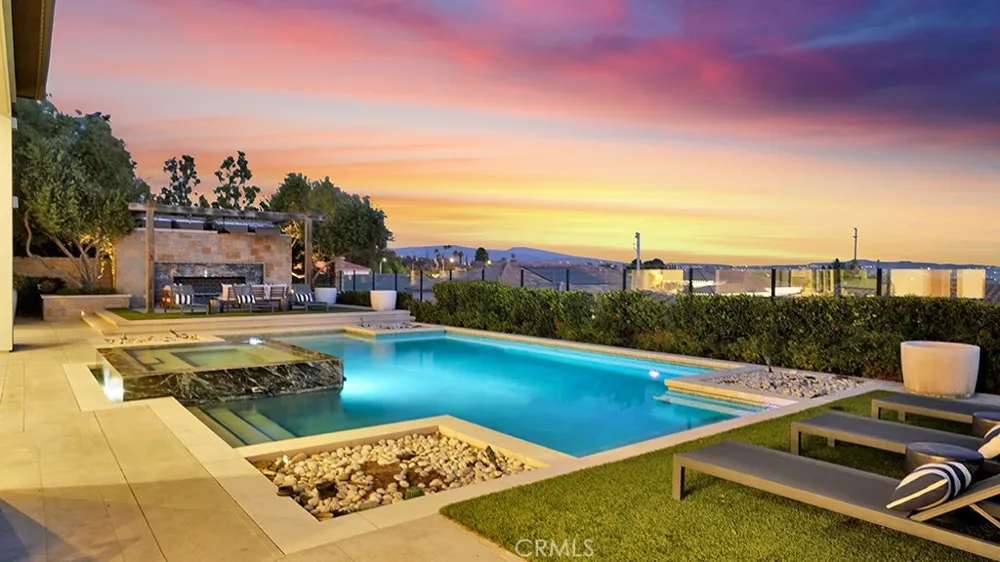 18332 Tytris Yorba Linda, CA 92886
