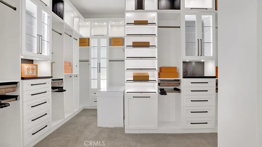 18332 Tytris Yorba Linda, CA 92886