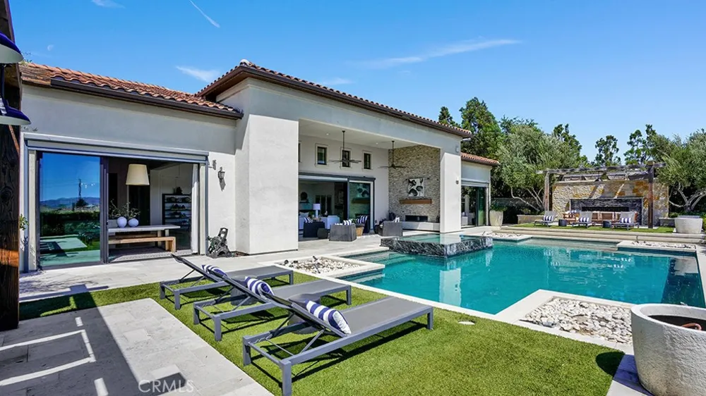 18332 Tytris Yorba Linda, CA 92886