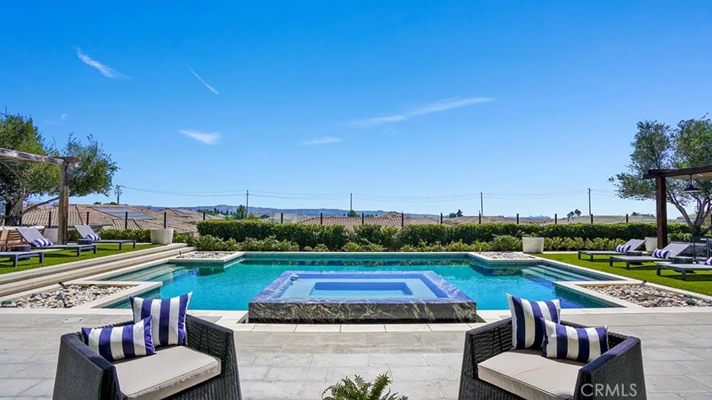 18332 Tytris Yorba Linda, CA 92886