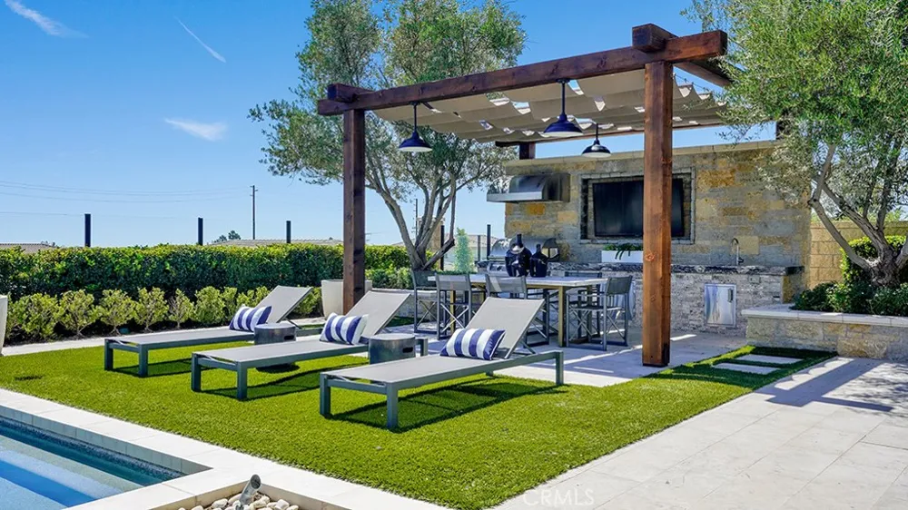 18332 Tytris Yorba Linda, CA 92886