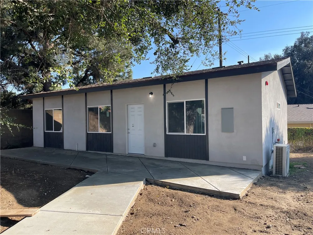 4585 Hawthorne #C Montclair, CA 91763