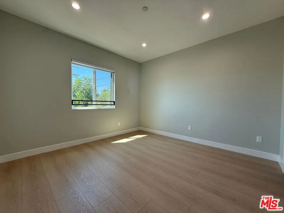 11333 Delano Street North Hollywood, CA 91606