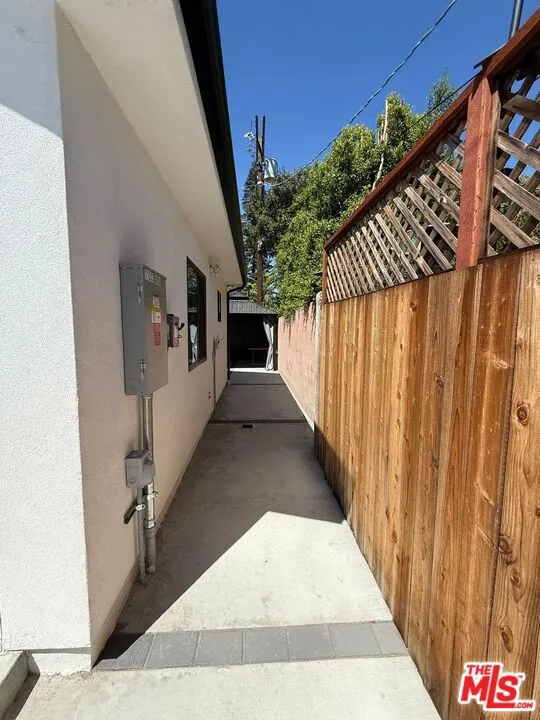 11333 Delano Street North Hollywood, CA 91606