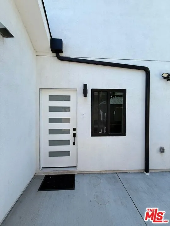 11333 Delano Street North Hollywood, CA 91606