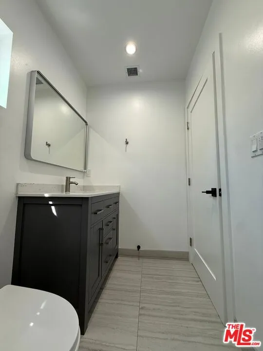 11333 Delano Street North Hollywood, CA 91606