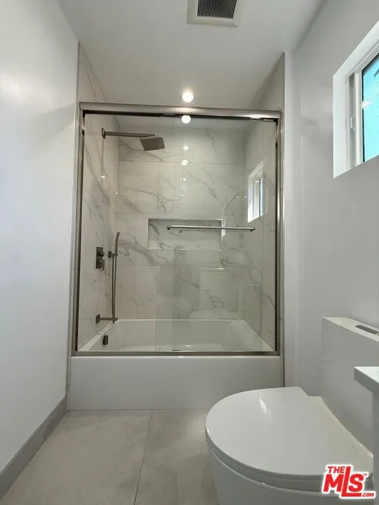 11333 Delano Street North Hollywood, CA 91606
