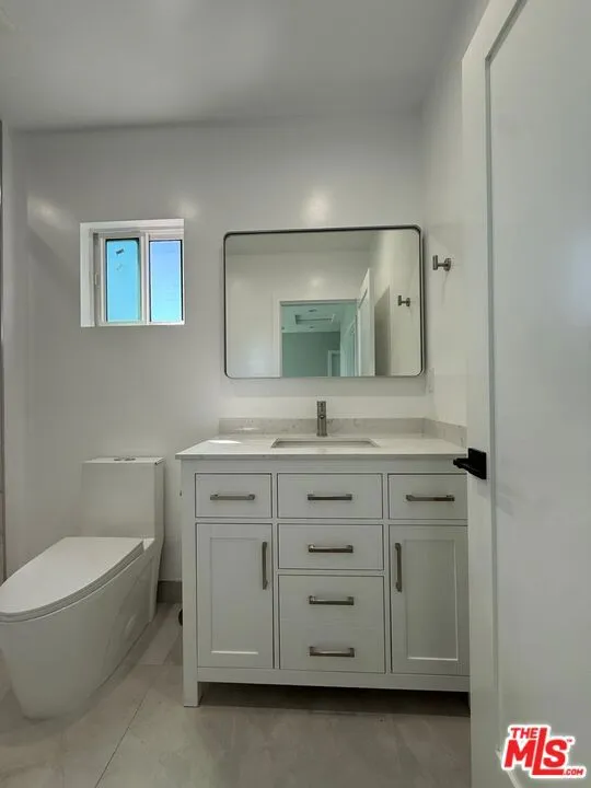 11333 Delano Street North Hollywood, CA 91606