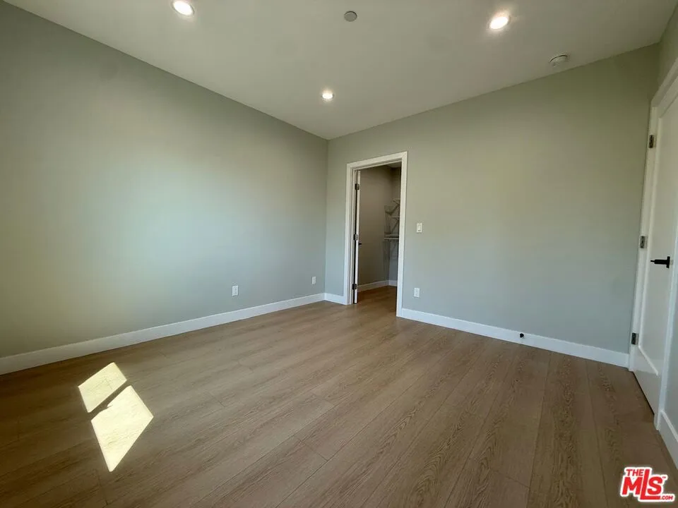 11333 Delano Street North Hollywood, CA 91606