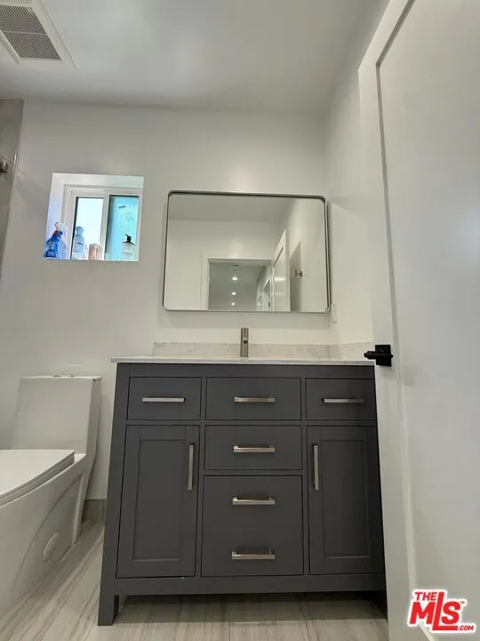 11333 Delano Street North Hollywood, CA 91606