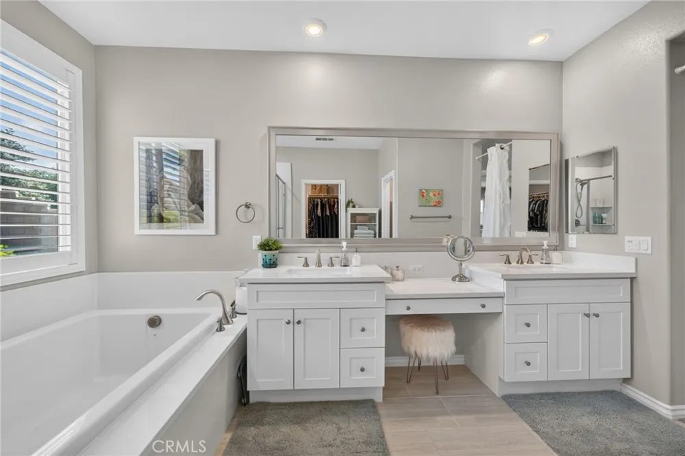45867 Cebalo Temecula, CA 92592
