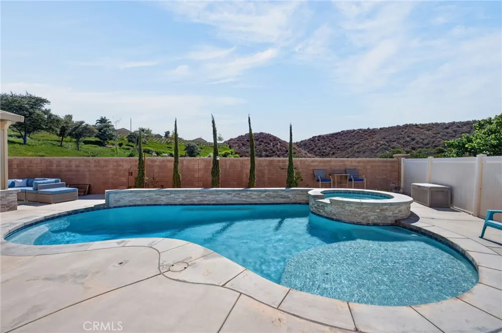 45867 Cebalo Temecula, CA 92592