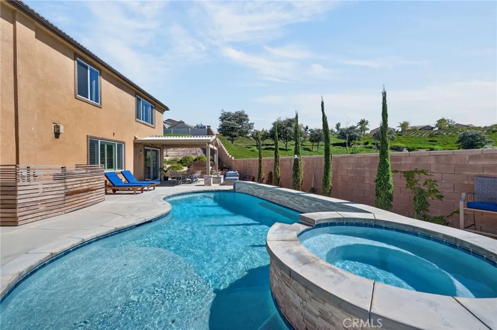45867 Cebalo Temecula, CA 92592