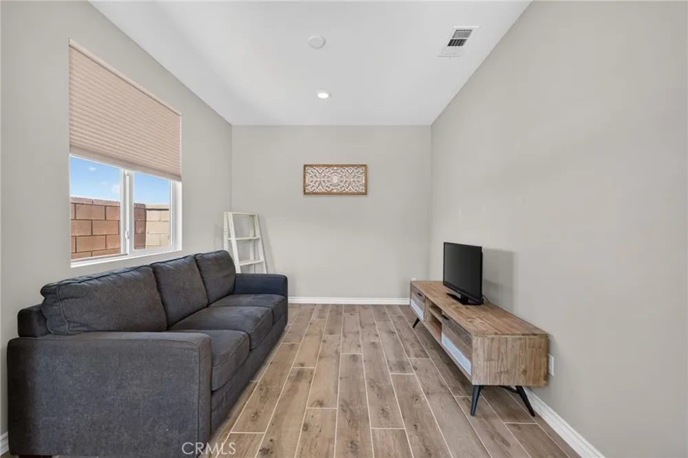 45867 Cebalo Temecula, CA 92592