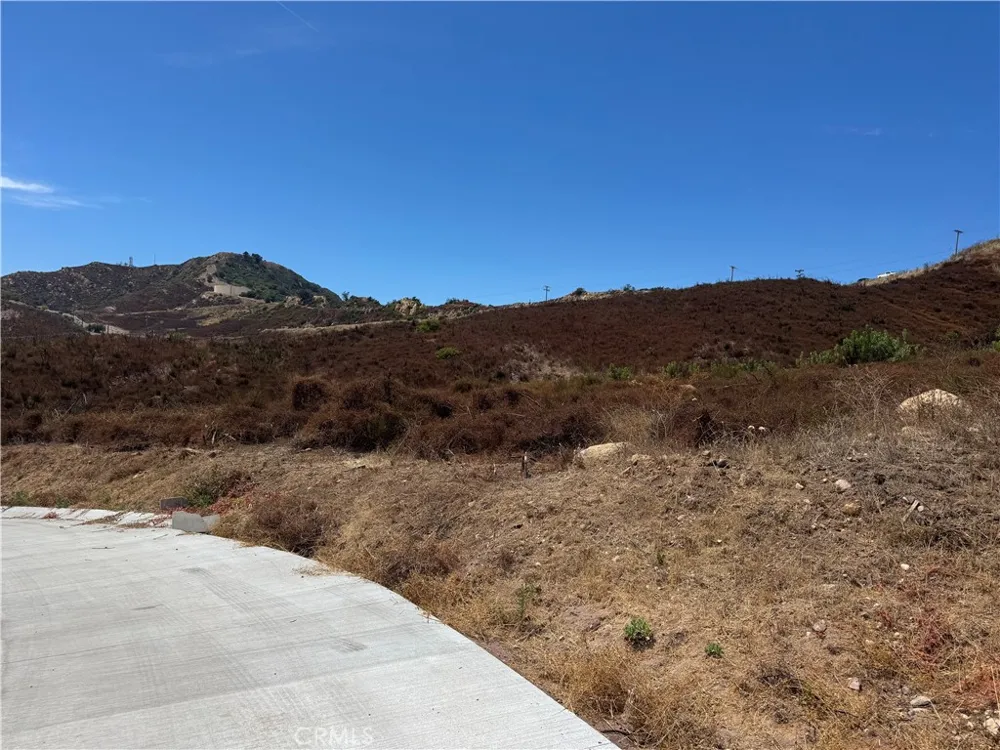 24000 Hovenweep Dr Malibu, CA 90265