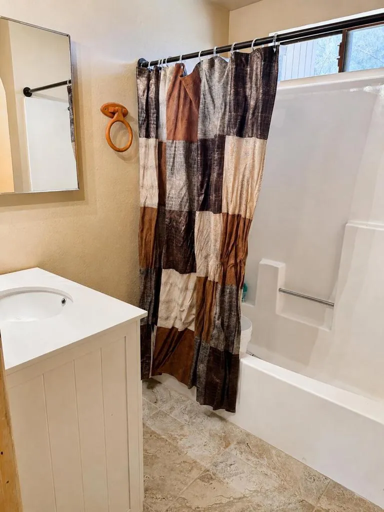 4525 Kickapoo Landers, CA 92285