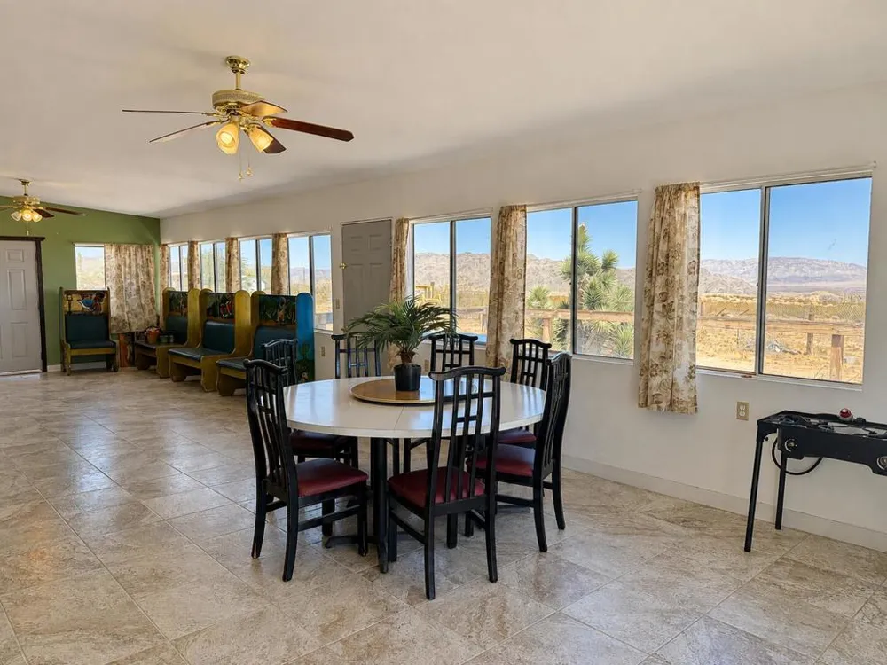 4525 Kickapoo Landers, CA 92285