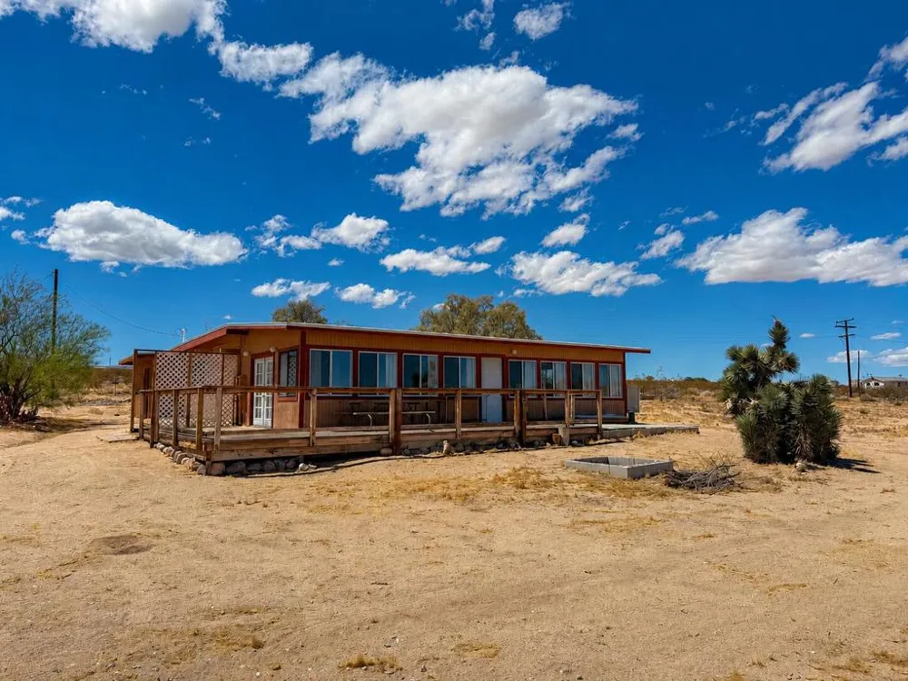 4525 Kickapoo Landers, CA 92285
