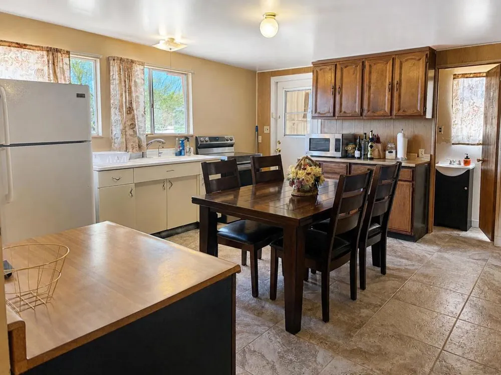 4525 Kickapoo Landers, CA 92285