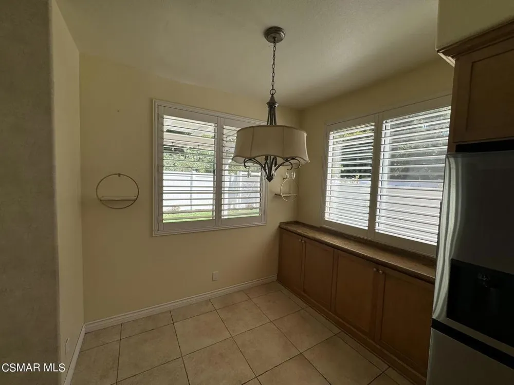 18635 Nathan Hill Drive #11 Canyon Country, CA 91351