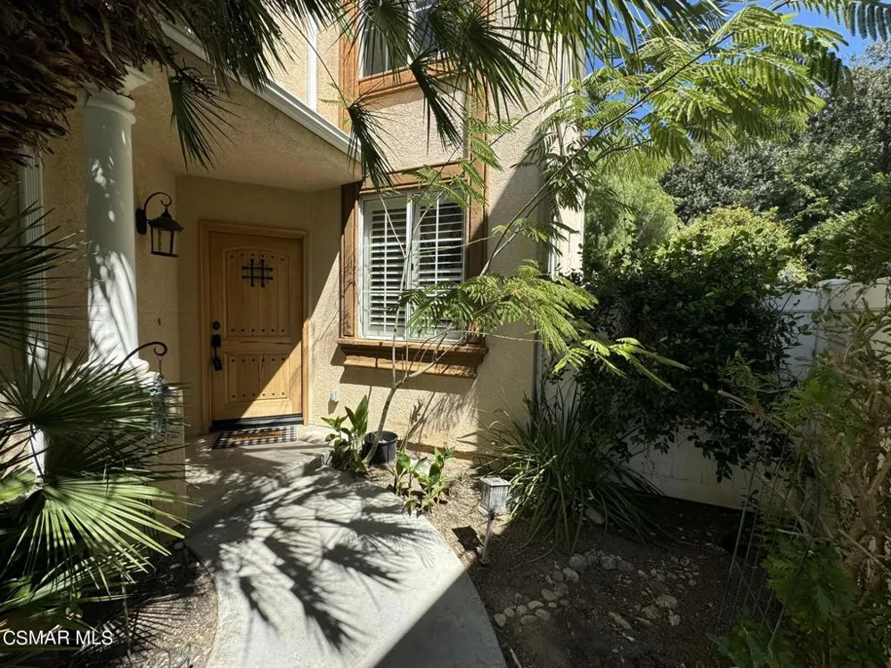 18635 Nathan Hill Drive #11 Canyon Country, CA 91351