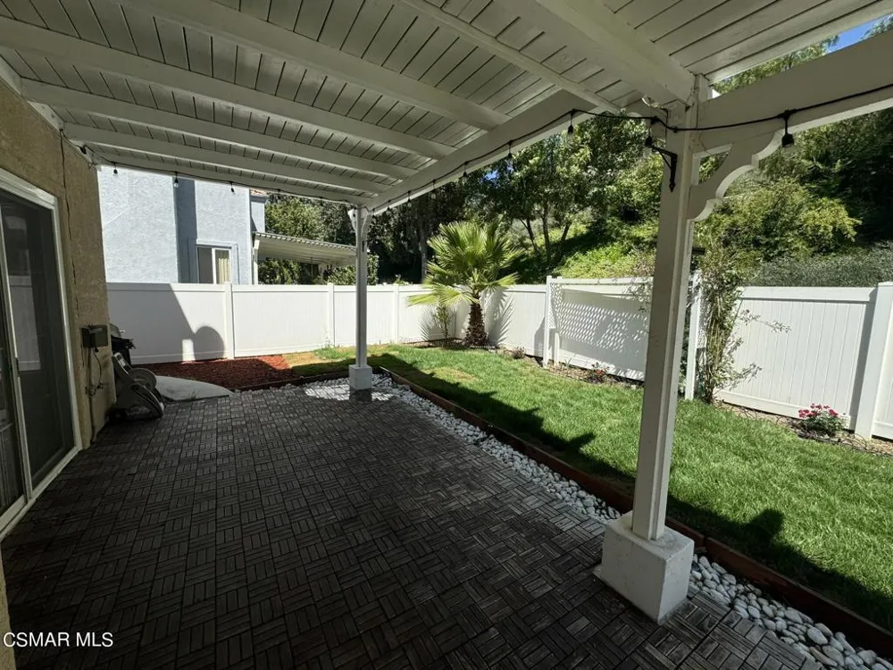 18635 Nathan Hill Drive #11 Canyon Country, CA 91351