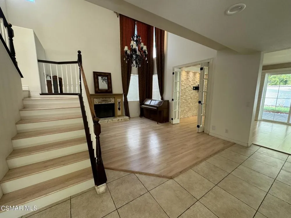 18635 Nathan Hill Drive #11 Canyon Country, CA 91351