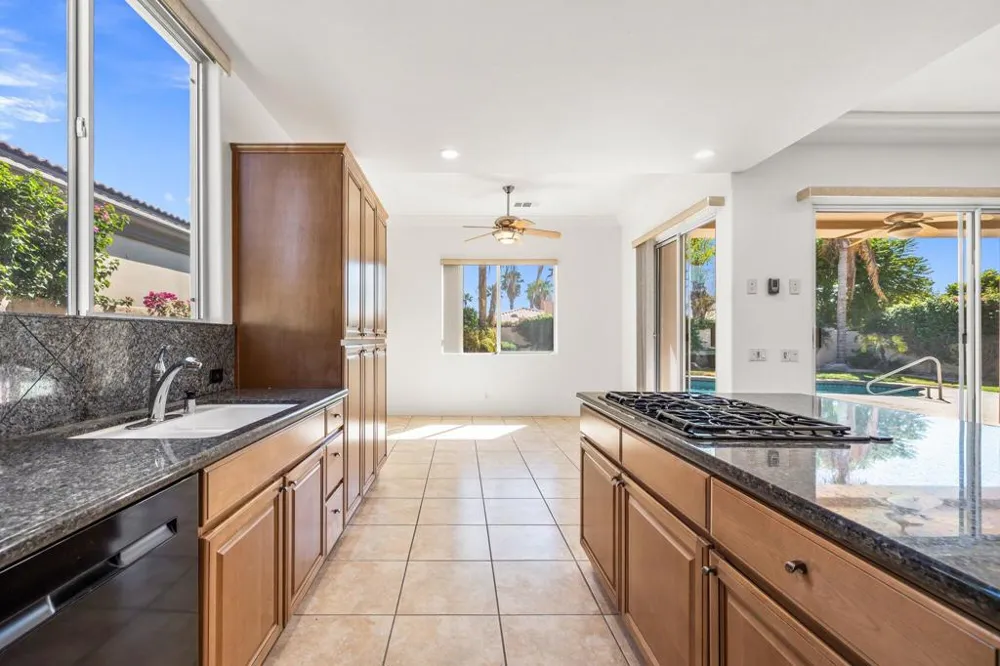 40556 Diamondback Drive Palm Desert, CA 92260