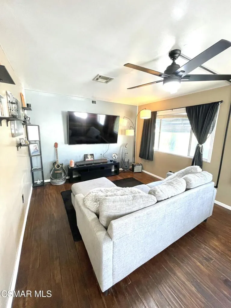 21500 Lassen Street #117 Chatsworth, CA 91311