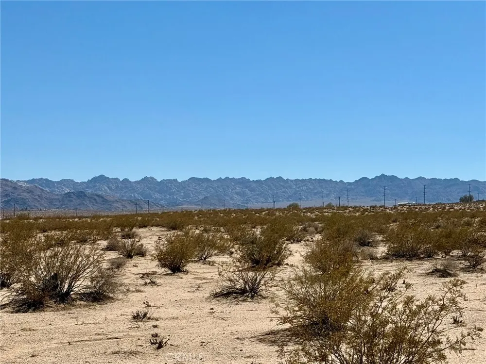 1234 Indian Trl 29 Palms, CA 92277