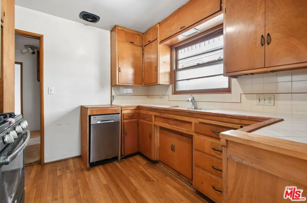 513 24th Place Hermosa Beach, CA 90254