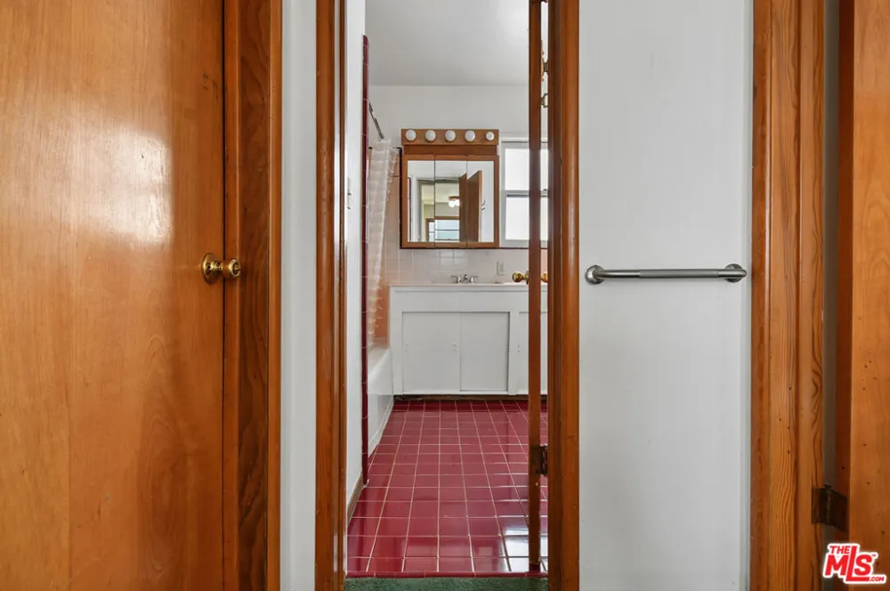 513 24th Place Hermosa Beach, CA 90254